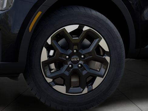 New 2025 Kia Sorento S image 9