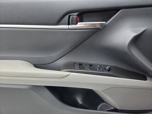 Certified 2023 Toyota Camry LE FWD image 24