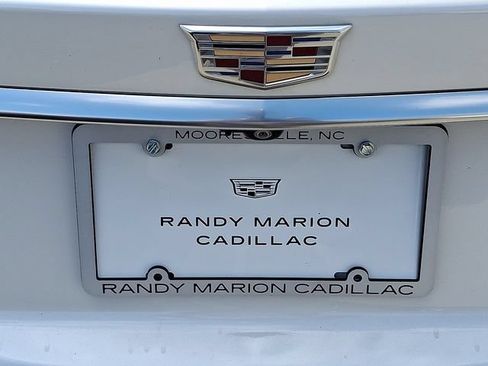 Certified 2024 Cadillac XT6 Premium Luxury w/ LPO, Floor Liner Package AWD/4WD image 28