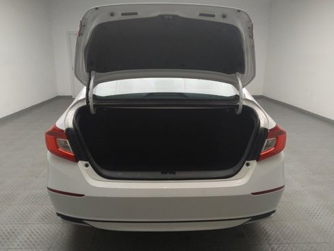 Used 2019 Honda Accord EX image 29