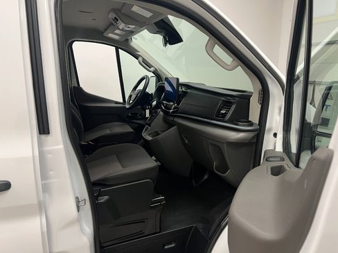 Used 2024 Ford Transit 350 XLT image 25