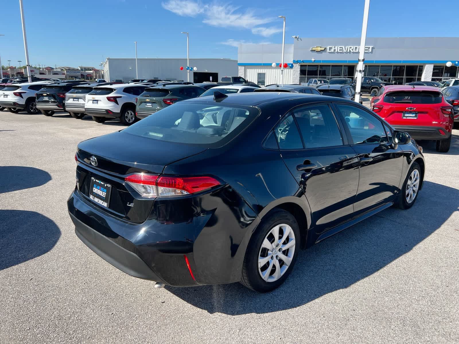 Used 2023 Toyota Corolla LE FWD image 9