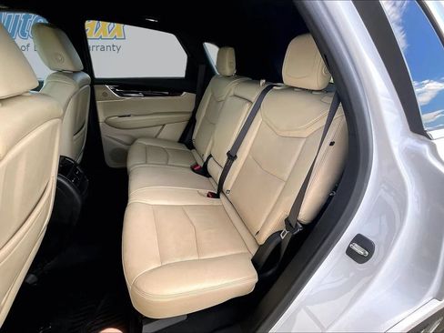 Used 2018 Cadillac XT5 Luxury w/ Driver Awareness Package AWD/4WD image 27