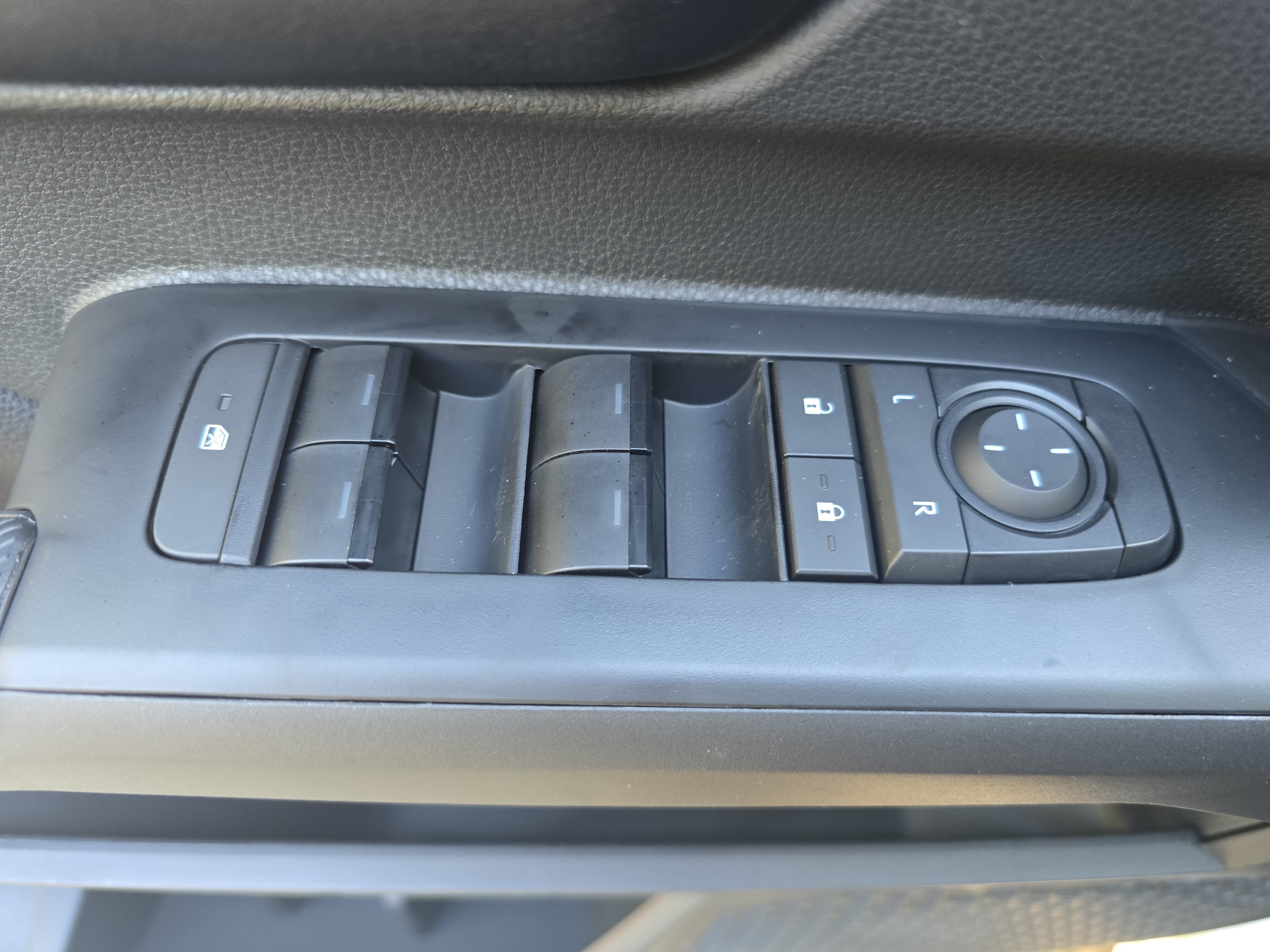 New 2026 Toyota Tacoma SR5 AWD/4WD image 24