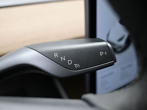 Used 2021 Tesla Model Y 2WD image 20