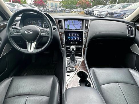 Used 2018 INFINITI Q50 Luxe w/ Sensory Package (Luxe) RWD image 10