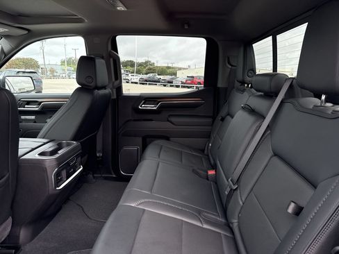 Used 2026 GMC Sierra 1500 Denali w/ Denali Reserve Package AWD/4WD image 25