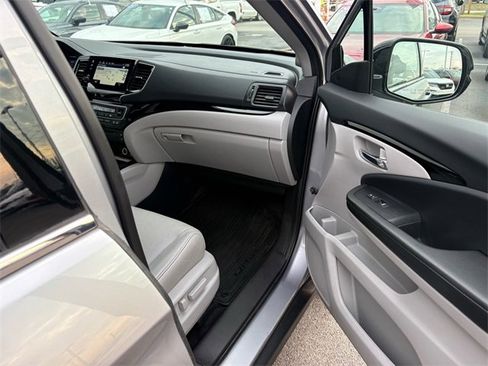 Used 2020 Honda Pilot Elite image 29