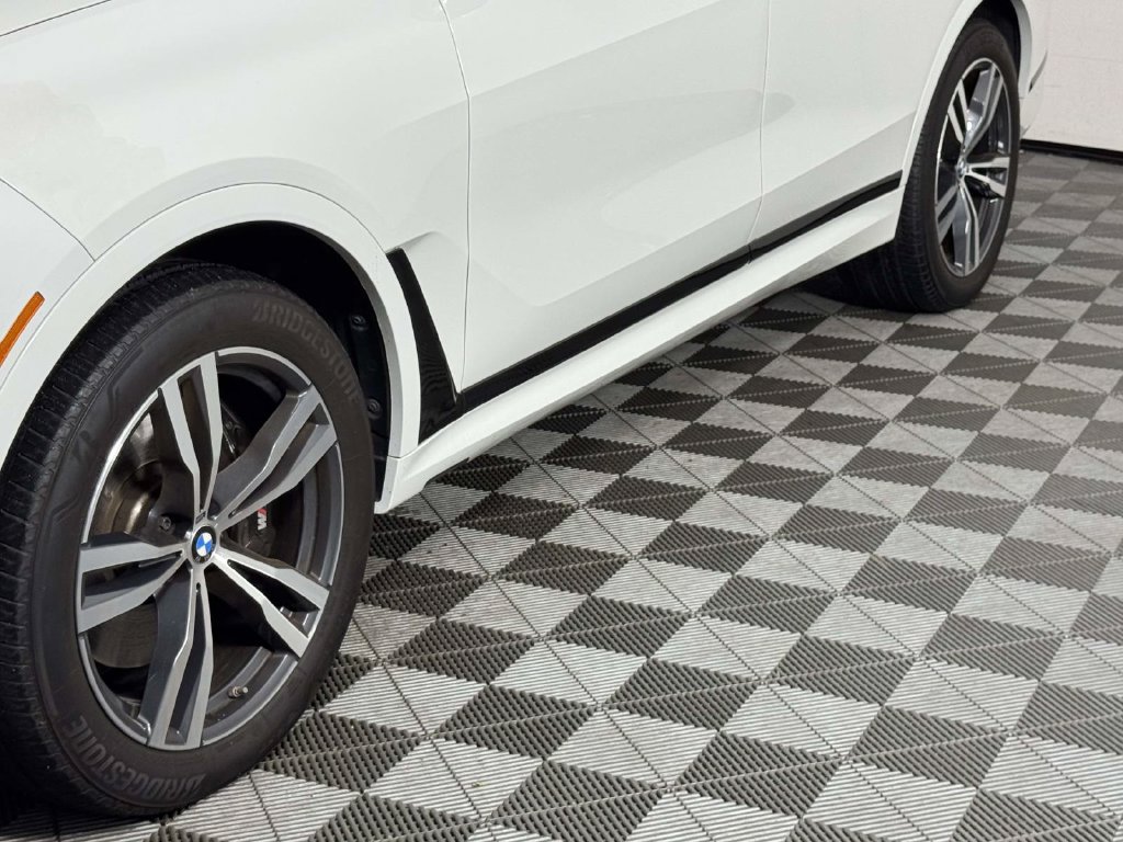 Used 2024 BMW X7 M60i w/ Executive Package AWD/4WD image 13