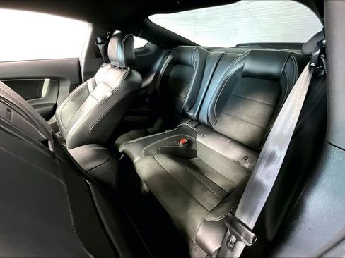 Used 2021 Ford Mustang Shelby GT500 w/ Technology Package image 26