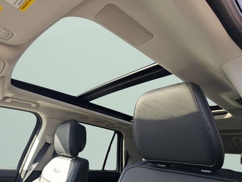 New 2026 Ford Expedition Platinum w/ Driver's Package image 7