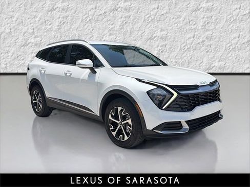Used 2023 Kia Sportage EX AWD/4WD image 1