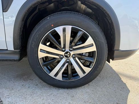 New 2026 Mitsubishi Outlander Sport ES image 13