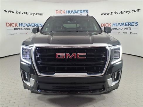 Used 2021 GMC Yukon SLE w/ Max Trailering Package image 2