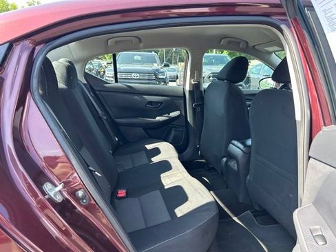 Used 2024 Nissan Sentra SV FWD image 17