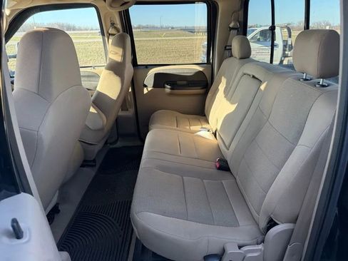 Used 2006 Ford F350 4x4 Crew Cab DRW Super Duty image 15