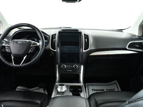 Used 2024 Ford Edge SEL w/ Convenience Package image 7