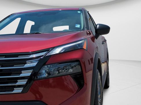 Certified 2026 Nissan Rogue S AWD/4WD image 23