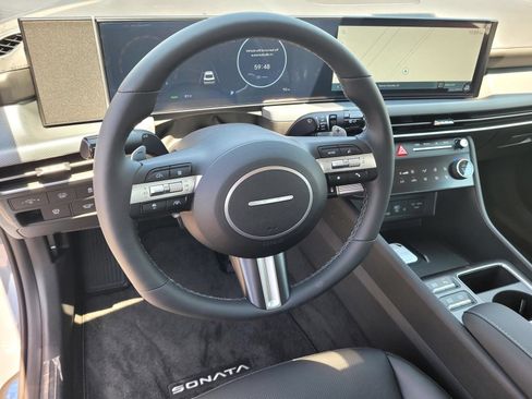 New 2026 Hyundai Sonata Limited FWD image 9