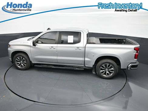 Used 2020 Chevrolet Silverado 1500 RST w/ All-Star Edition RWD image 19