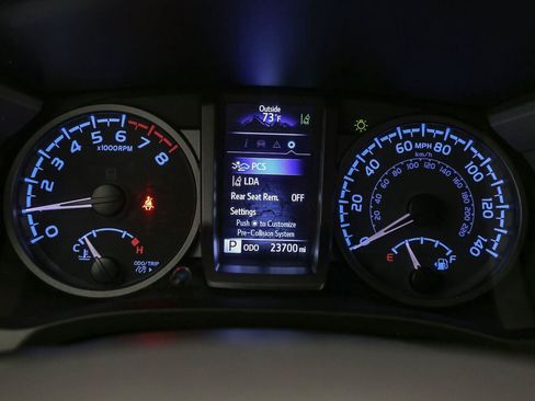 Used 2023 Toyota Tacoma TRD Sport AWD/4WD image 34