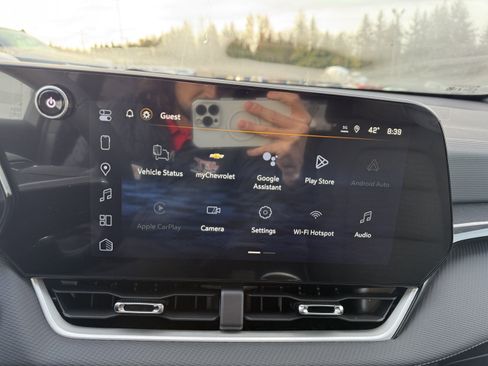 New 2026 Chevrolet Equinox LT image 24