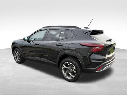 Used 2025 Chevrolet Trax LT