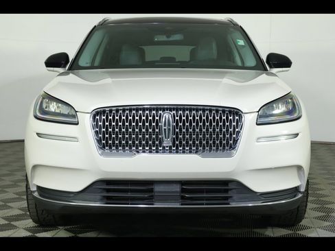 Used 2021 Lincoln Corsair AWD w/ Premium Package image 11