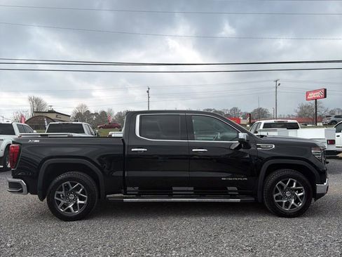 Used 2024 GMC Sierra 1500 SLT w/ SLT Premium Plus Package image 6