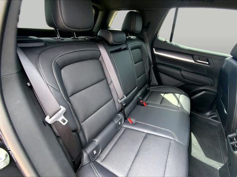 Used 2026 GMC Terrain Elevation w/ Elevation Premium Package FWD image 19