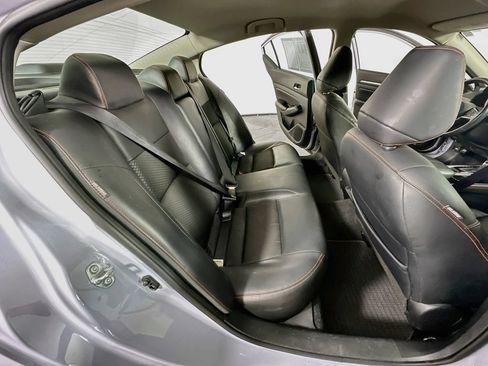 Used 2024 Nissan Altima 2.5 SR FWD image 11