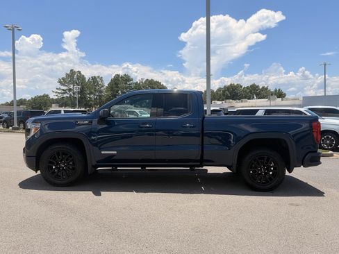 Used 2020 GMC Sierra 1500 Elevation w/ Elevation Value Package RWD image 9