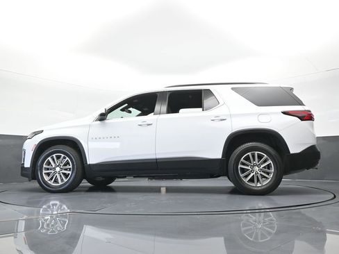 Used 2023 Chevrolet Traverse LT image 56