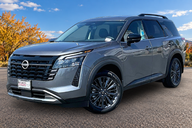 New 2026 Nissan Pathfinder SL w/ SL Premium Package FWD image 2