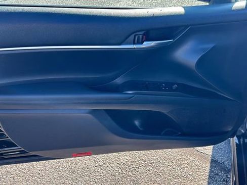 Used 2023 Toyota Camry SE image 16