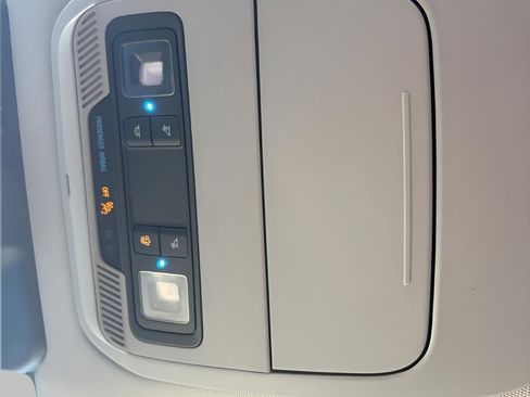 Used 2022 Ford F150 XLT w/ Trailer Tow Package image 18