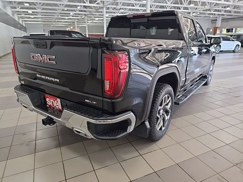 Used 2023 GMC Sierra 1500 SLT w/ SLT Premium Package AWD/4WD image 3