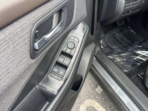 Certified 2023 Nissan Rogue SV AWD/4WD image 16
