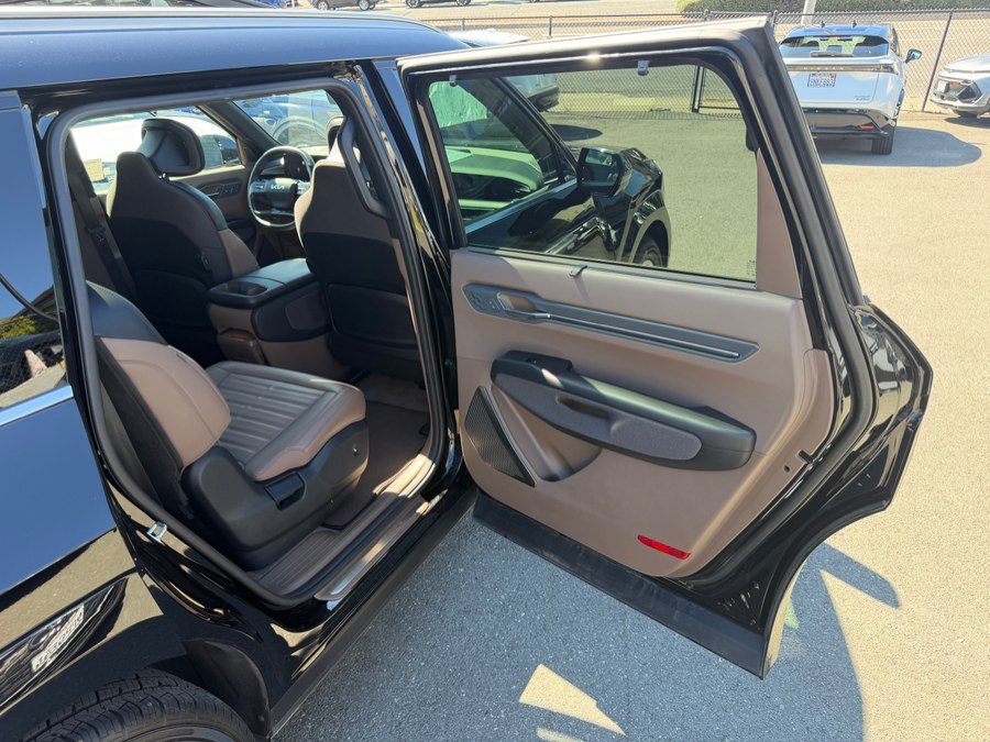 Used 2024 Kia EV9 Land AWD/4WD image 37