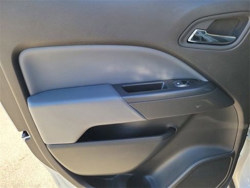 Used 2019 Chevrolet Colorado Z71 image 18