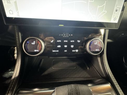 Used 2025 Jaguar F-PACE R-Dynamic S AWD/4WD image 23