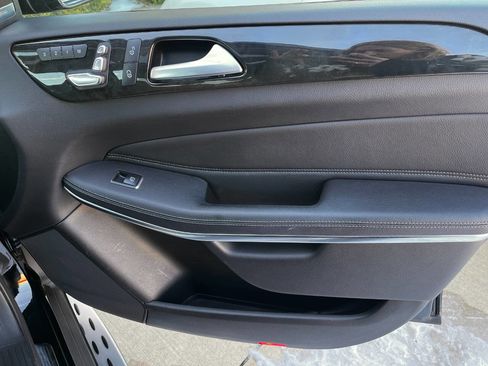 Used 2018 Mercedes-Benz GLS 550 GLS 550 AWD 4MATIC 4dr SUV w/ Driver Assistance Package image 24