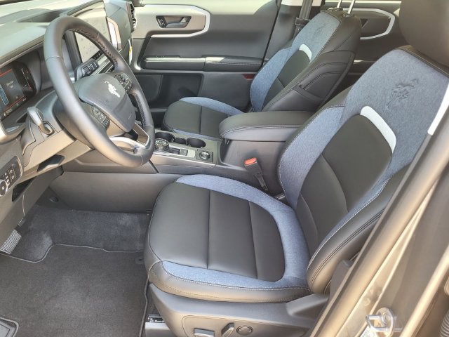 New 2026 Ford Bronco Sport Outer Banks AWD/4WD image 8