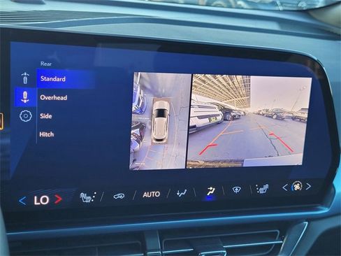 Used 2025 Chevrolet Equinox EV LT w/ Convenience Package image 10