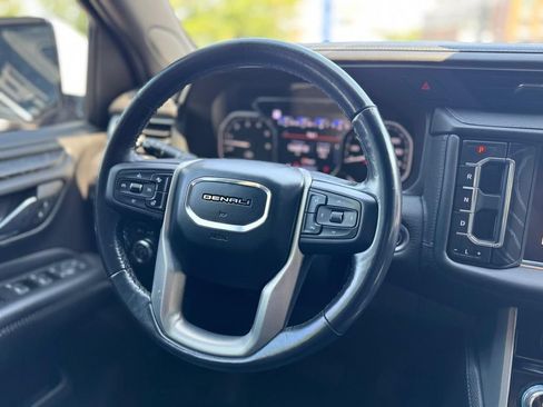 Used 2021 GMC Yukon XL Denali AWD/4WD image 25