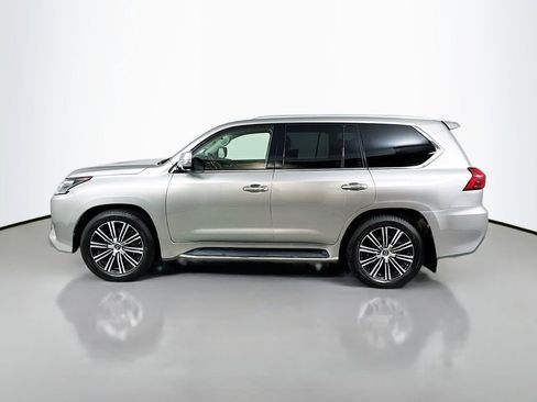 Used 2018 Lexus LX 570 4WD w/ Luxury Package image 8