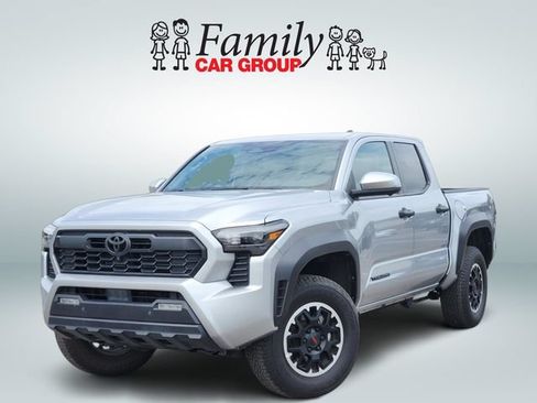 Used 2024 Toyota Tacoma TRD Sport AWD/4WD image 1