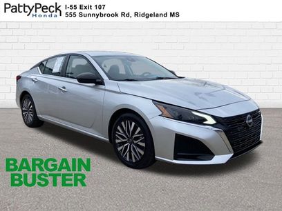 Used 2024 Nissan Altima 2.5 SV