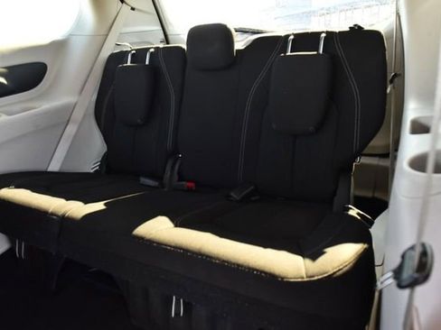 Used 2023 Chrysler Voyager LX image 23