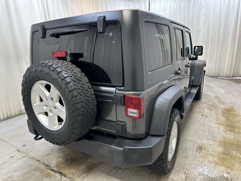 Used 2017 Jeep Wrangler Unlimited Sport w/ Quick Order Package 24S AWD/4WD image 10